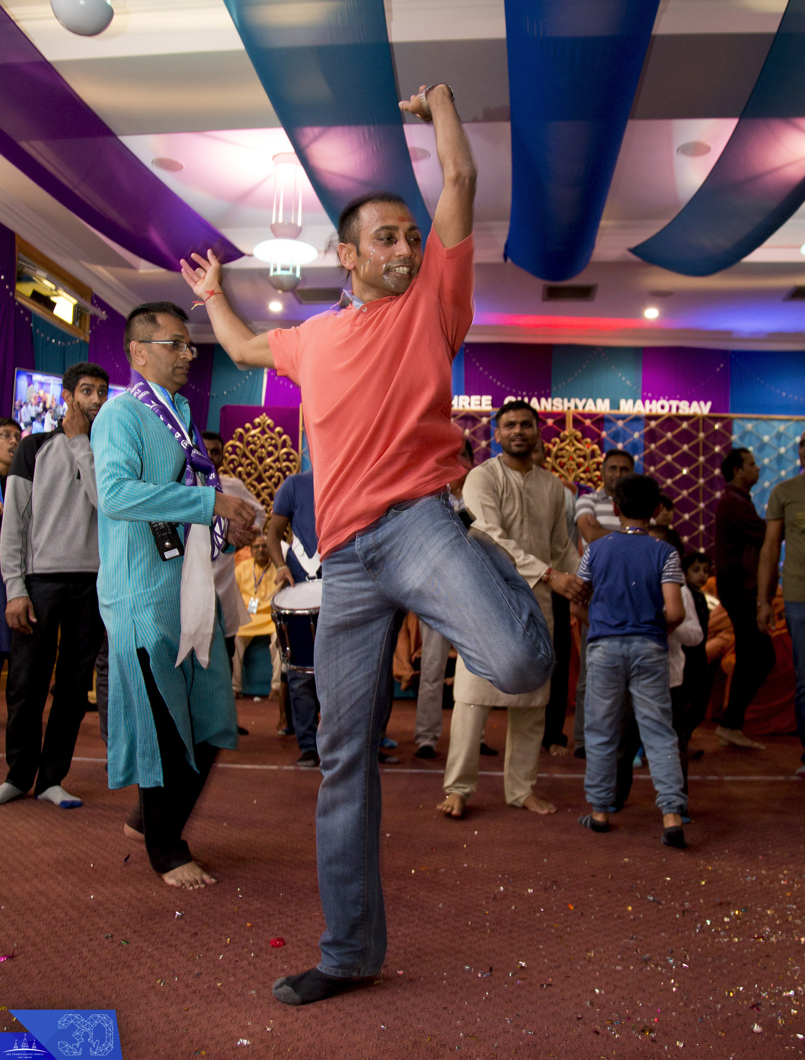 171  - ©1987-2017 SKS Swaminarayan Temple East London